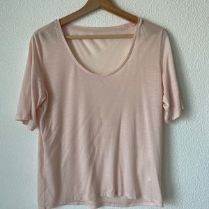Boxy everlane tee